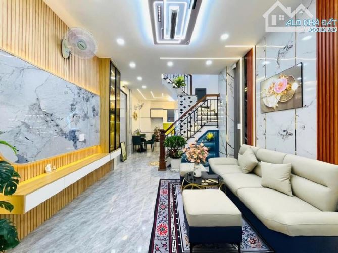 BÁN NHÀ MỚI ĐẸP QUANG TRUNG- P10-  GV- 39M2- 2 TẦNG - HẺM  3M- CHỈ 4 TỶ HƠN