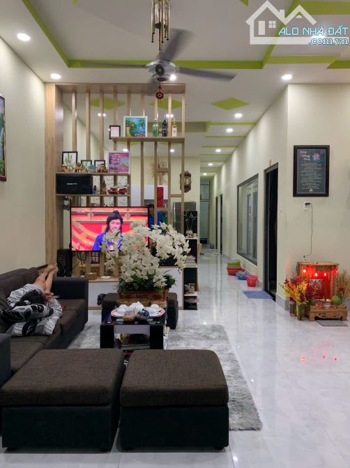Nhà Ngộp Cần Bán Gấp Nhà C4 đường thông 128m2 Ngay Cạnh đ.Hoàng Diệu 2 Linh Trung Thủ đức