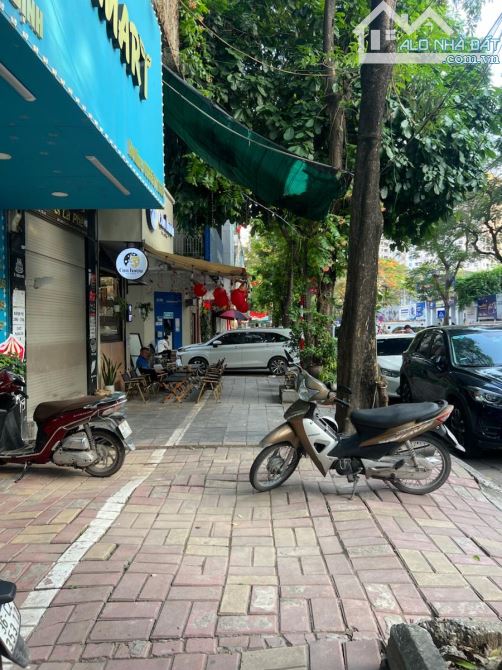 Bán nhà mặt phố Nguyễn Thị Định cầu giấy căn góc 2 mặt thoáng vỉ hè rộng kinh doanh  DT 99
