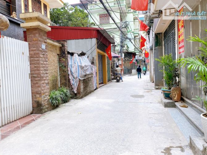 PHÚ ĐÔ, TÒA CĂN HỘ 6 TẦNG, 1 NHÀ RA PHỐ, 18 PHÒNG THU 110 Triệu, 65m MT 4.2m 17 Tỷ