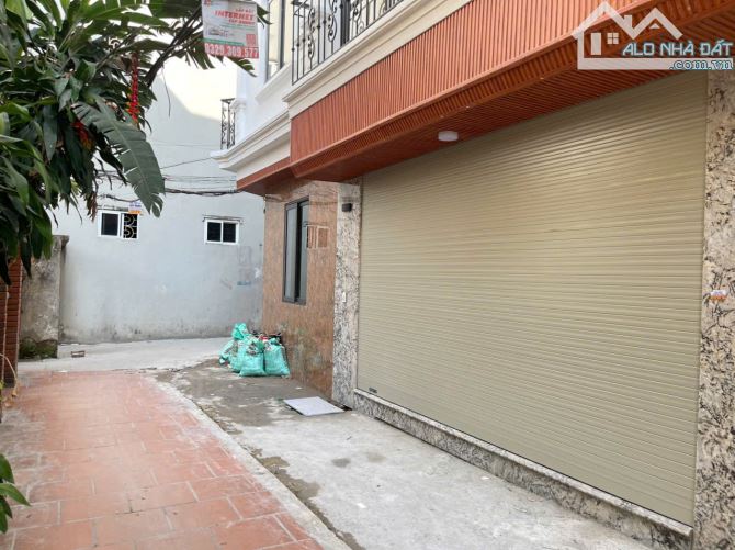 8 căn xây mới 6 tầng-8.2 tỷ ngõ 245 Định Công- Quận Hoàng Mai-60m ra chợ lớn oto tránh nha
