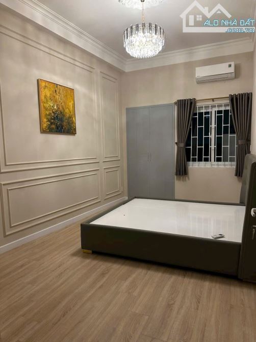 Top nhà vị trí đẹp 3.6 x 25m nở hậu 6.8m Tôn Thất Tùng Q1 TP.HCM - 11