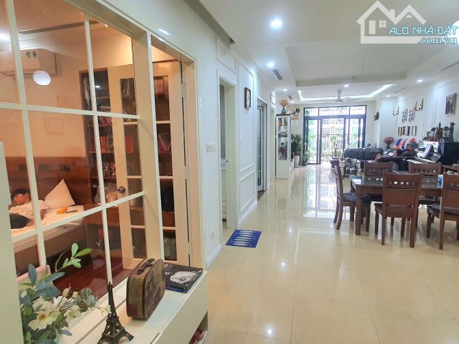 **BÁN CĂN HỘ TOÀ R2B - CHUNG CƯ ROYAL CITY 72 NGUYỄN TRÃI** - 1