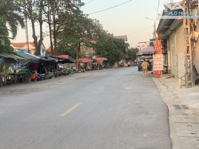 BÁN ĐẤT TRỤC CHÍNH KD - HIỀN NINH - ( SÓC SƠN )-99M2 -3,55tỷ-  thông oto tránh. - 1