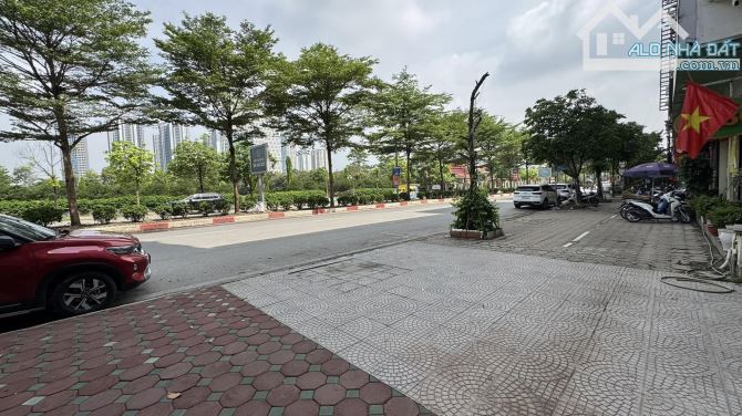 Tòa Văn Phòng Lô Góc - Đẹp Nhất Quận CẦU GIẤY 80M2 MT 6m 8 Tầng chỉ 49 tỷ - 1