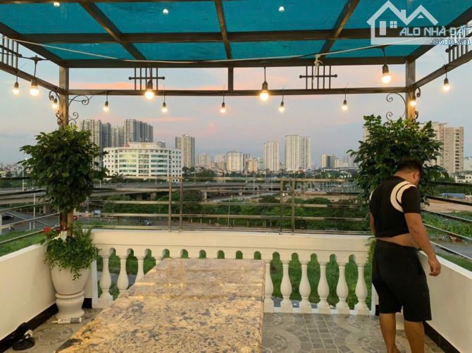 Cho thuê nhà Trần Kim Xuyến 36 triệu (tháng) có thương lượng. Nhà 6 tầng, sàn 65m2 - 1