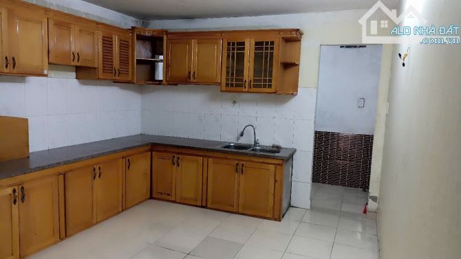 Bán đất tặng nhà cấp 4 phố Trung Hành - S: 100m - N: 5m (đoạn gần Lê Hồng Phong) - Hải An - 1