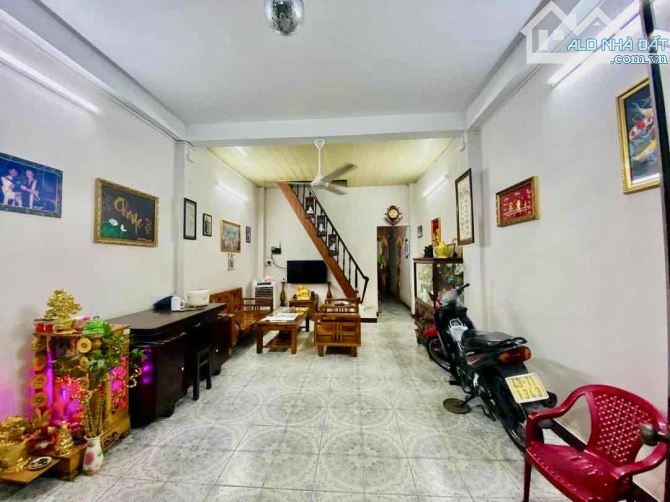 NHÀ 2 TẦNG MẶT TIỀN BÀU HẠC –GÓC 2 MẶT TIỀN–GẦN CHỢ CỒN–KINH DOANH SIÊU TỐT –NHỈNH NHẸ 5TỶ - 1