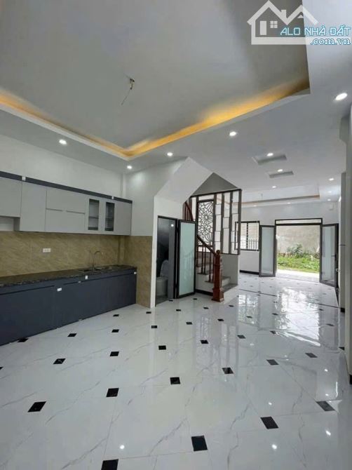 BÁN NHÀ ĐƯỜNG Ô TÔ - PHỤNG CHÂU, NGAY MẶT TRỤC CHÍNH : 58M2 * 4 TẦNG - 1