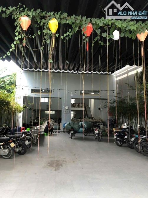 Nhà xưởng mặt tiền xã Xuân Thới Thượng, Hóc Môn dt 350m2 giá 13 tỷ - 1