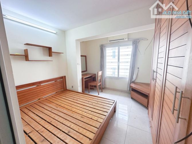 Bán căn tập thể Đội Cấn - tàng 3 2 ngủ - 70m2 - 2 mặt thoáng về ở ngay - 1