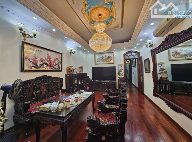 BÁN NHÀ PHỐ ĐỘI CẤN - GARA Ô TÔ - 80M 5 TẦNG MT  5M - 1