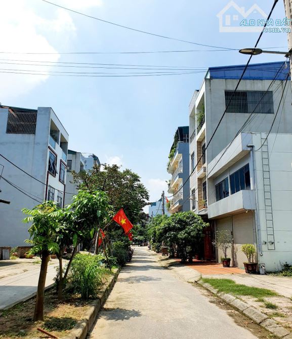 XUÂN ĐỈNH -120M- PHÂN LÔ - VỈA HÈ - Ô TÔ TRÁNH - LÔ GÓC - 1