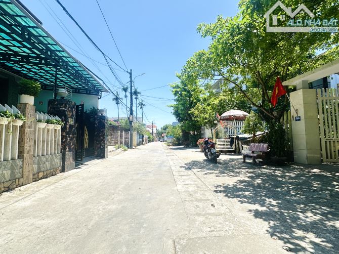 Đất Nguyễn Sinh Cung ô tô tải tránh, thông 180m2, ngang 6M, gần phố, giá cực đẹp - 1