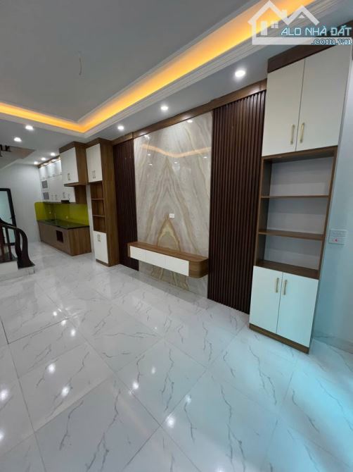 Nhà mới kingkong, Mậu Lương, Kiến Hưng, Hà Đông, DT 32m, 5 tầng , giá 5.5 tỷ, gần oto. - 1