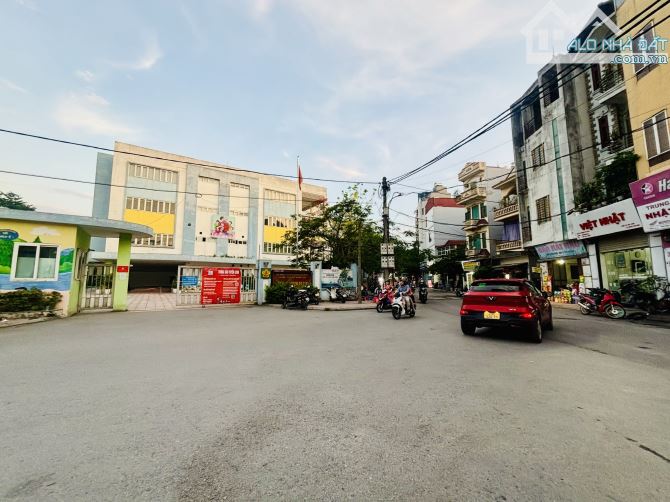 HIẾM!!! 11,x Tỷ Sở Hữu Ngay Mặt Phố Kinh Doanh - 7 Tầng Thang Máy - Ô Tô Tải Tránh - 1