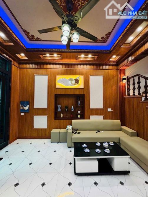 Bán nhà 3 tầng ngõ phố Tuệ Tĩnh, phường Bình Hàn, TP HD, 62.6m2, mt 4.7m, 3 ngủ, 4vs - 1
