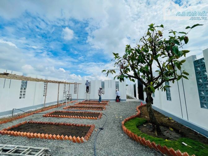 🔥NHÀ VƯỜN ĐẸP CHỈ XÁCH VALI VÀO LÀ Ở ✅DT: 852m2 (9,4x 93m) sẵn 129,5m2 thổ cư - 12