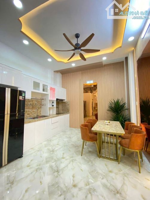 GẤP BÁN,GIẢM SÂU,SIÊU PHẨM KHU VIP TÊN LỬA,4 TẦNG,54M2(4.1×13),4PN,ĐƯỜNG XE TẢI CHỈ 6.3 tỷ - 2