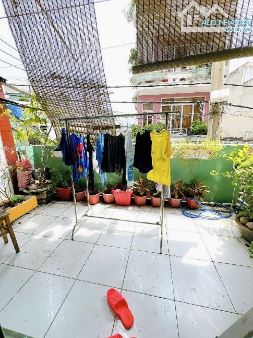 Bán nhà HXH, Trịnh Đình Trọng, Quận Tân Phú, giáp Tân Bình, 96m2, 2 tầng, giá 8,39 tỷ TL - 2