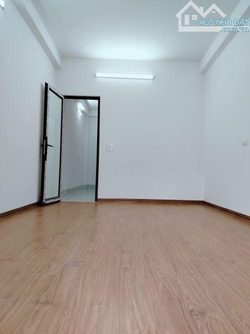 Bán nhà mặt ngõ thông, kinh doanh, ô tô tránh chỉ 6 tỷ - 2