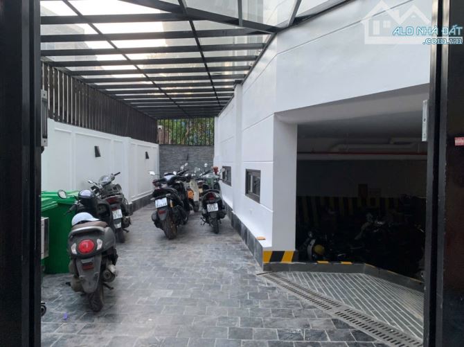 Quy hoạch mặt phố. Quá tiềm năng! Dòng tiền khủng, căn góc 43 phòng 2.5 tỷ năm - 2