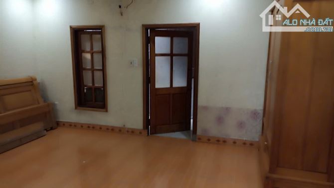 Bán đất tặng nhà cấp 4 phố Trung Hành - S: 100m - N: 5m (đoạn gần Lê Hồng Phong) - Hải An - 2