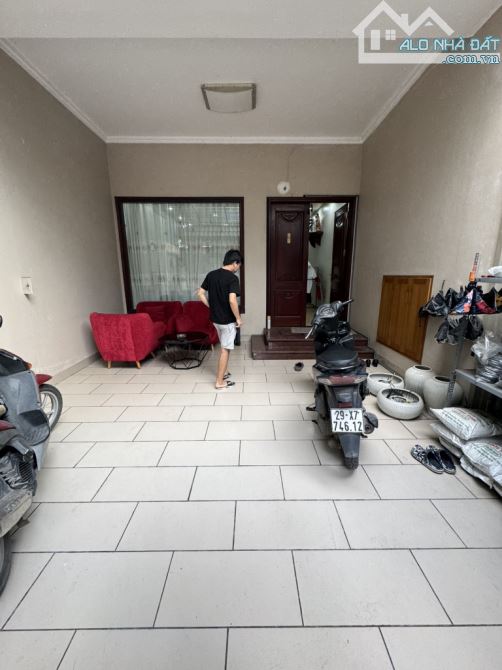 PHÂN LÔ GIANG BIÊN 20 tỷ 100m MẶT TIỀN 5m VỈA HÈ Ô TÔ,CÔNG VIÊN LONG BIÊN HÀ NỘI - 2