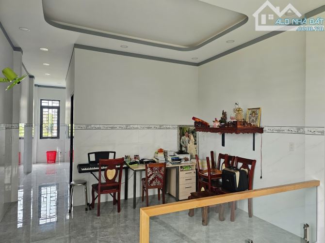 NHÀ 1 TRỆT 1 LẦU P.BỬU LONG - ĐƯỜNG F6 - 2