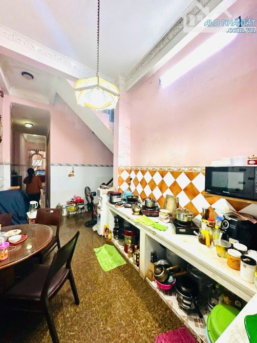 BÁN NHÀ HẺM XE HƠI HOÀNG SA, QUẬN 3 NGANG 4.5M 110M2 ĐÚC 3TẦNG 9PN GIÁ CHỈ 12.2 TỶ - 2