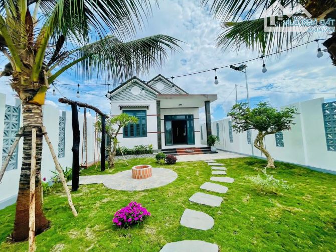 🔥NHÀ VƯỜN ĐẸP CHỈ XÁCH VALI VÀO LÀ Ở ✅DT: 852m2 (9,4x 93m) sẵn 129,5m2 thổ cư - 2