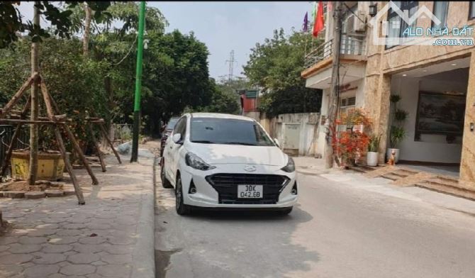 29.8 Tỷ/9 tầng/8 M tiền/ 87/96 M2/ Phân Lô. Giải Phóng - 2