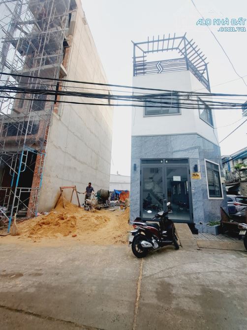 Cần tiền bán ngay lô đất ngay chợ Lê Văn Quới, hẻm xe hơi 8m,120m2, nở hậu, chỉ 4.1x tỷ. - 2