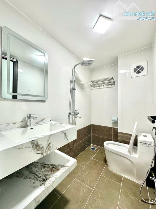 Cc gửi bán căn nhà Mậu Lương, ngõ rộng thông, oto đỗ cách 10m, 33m2*5T giá chỉ 6.2 tỷ! - 2