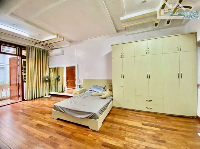 Bán nhà dân xây khu phân lô Ngô Gia Tự - Văn Cao . DT 73m2 x 4T. Oto đỗ cửa - vào nhà - 2