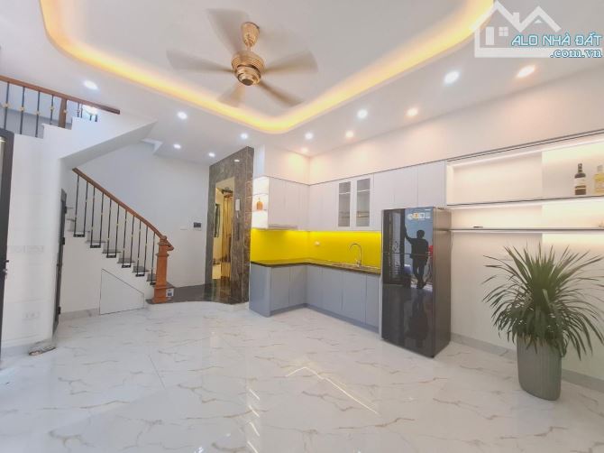 Nhà dân mới xây 40m2, 5 tầng thang máy tại Mỗ Lao, Hà Đông, cạnh KĐT, ở cực sướng - 2