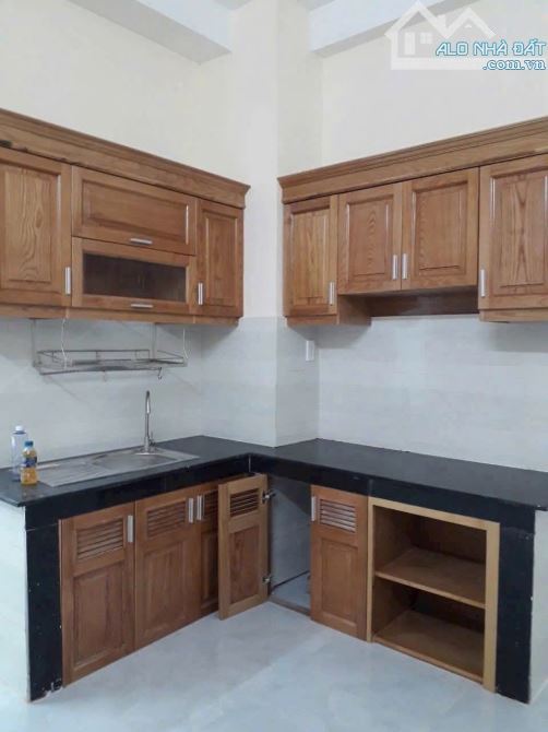 Bán nhà CHDV Phạm Văn Hai Tân Bình 80m2 5 tầng 16phòng  8 tỷ hơn - 2