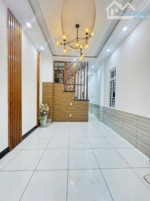 CĂN GÓC, HẺM THÔNG, MỄ CỐC, F15, Q8, 4 TẦNG, 53M2, 5.38 TỶ. - 2