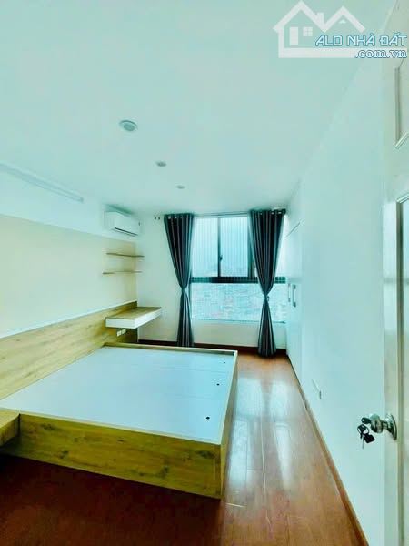 BÁN CHUNG CƯ VNT Tower, 19 Nguyễn Trãi, 109m, 3 ngủ, 8,3 tỷ - 2