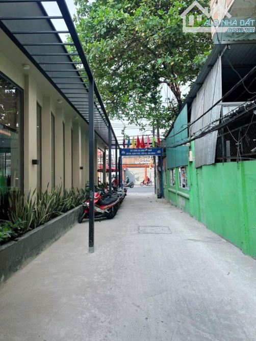 MTKD Nguyễn Xí 5.7x20 115m2. Đang cho HIGHLANDS. Cho thuê 55tr. 24 tỷ - 2