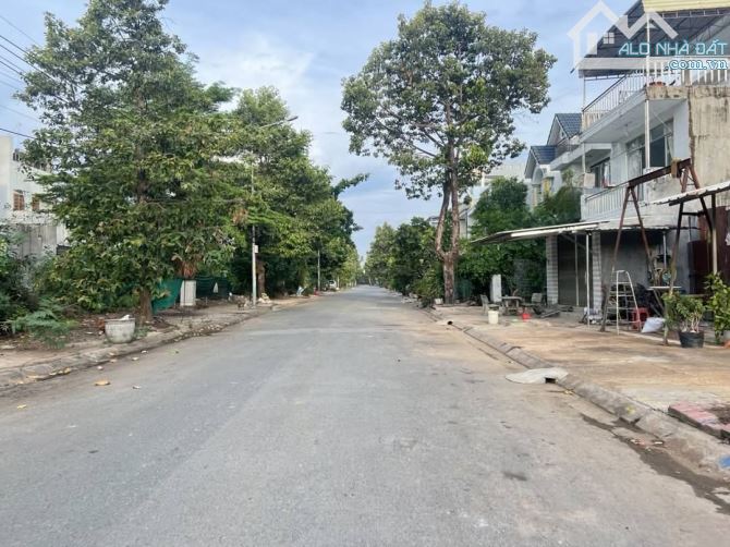 KDC Long Sơn - Mặt Tiền Đường N11 - Long Bình - Quận 9 - Đất 108m2 - 2