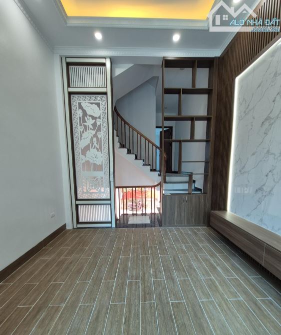 Bán nhà Đông Mỹ, Thanh Trì 56m2 x 5 tầng, gara ô tô vào nhà, giá 5,8 tỷ - 3
