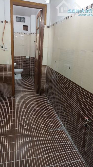 Bán đất tặng nhà cấp 4 phố Trung Hành - S: 100m - N: 5m (đoạn gần Lê Hồng Phong) - Hải An - 3