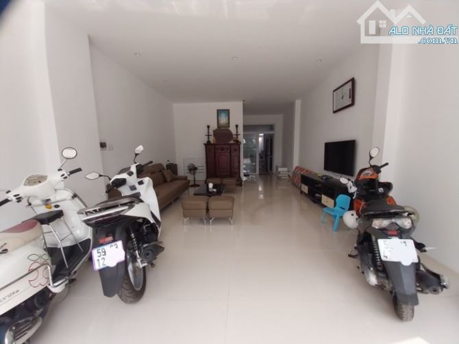 Bán nhà 3 tầng 5x17 mặt tiền Lê Thị Riêng, ngay UB Quận 12 - 3