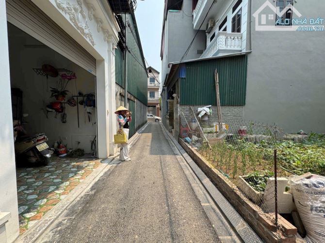 Lô Đất Đẹp - Giá Đầu Tư 
52m2 - Du Nội - Mai Lâm- Đông Anh -  4.65 Tỷ - 3