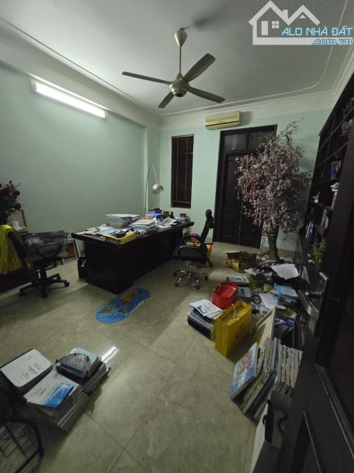 BÁN NHÀ PHÚ DIỄN 4 TẦNG X100m2 , oto đỗ cửa , 100m ra ĐH TN MÔI TRƯỜNG - 3