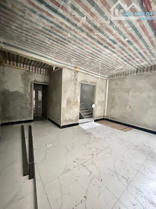 Bán Nhà Trần Khát Chân DT 45m2 6 Tầng Thang Máy - Oto Đỗ Cửa Giá Néttt  11.2 Tỷ - 3