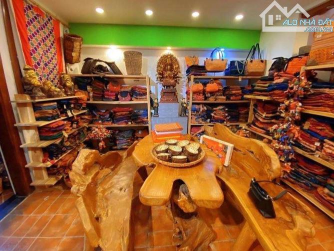 Bán nhà mặt phố Nguyễn Thị Định cầu giấy căn góc 2 mặt thoáng vỉ hè rộng kinh doanh  DT 99 - 3