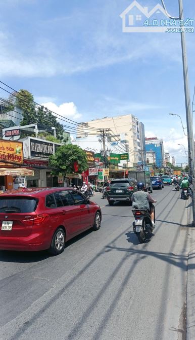 MTKD Nguyễn Xí 5.7x20 115m2. Đang cho HIGHLANDS. Cho thuê 55tr. 24 tỷ - 3