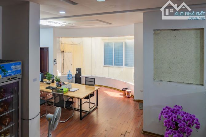 BIỆT THỰ MỸ ĐÌNH, OTO VÀO NHÀ - 185M2 GIÁ CHỈ 40 TỶ - RẺ NHẤT KHU VỰC - 5